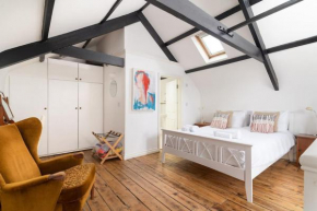 Stylish Cornish Village 3 bedroom house old Newlyn
